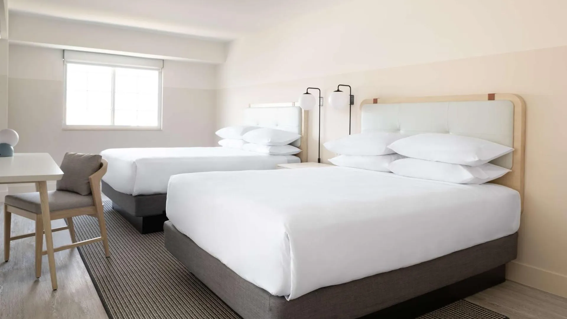 *** Resort Hampton By Hilton Grand Cayman Seven Mile Beach George Town Cayman Islands