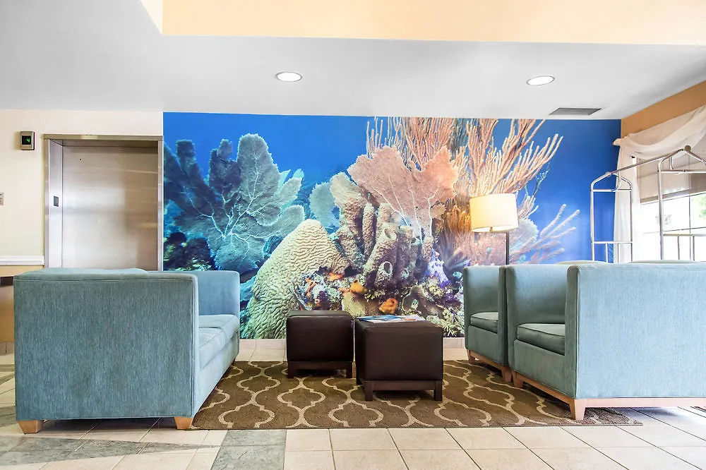 Resort Hampton By Hilton Grand Cayman Seven Mile Beach George Town
